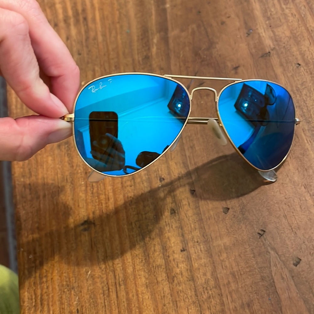 Blue lense aviator